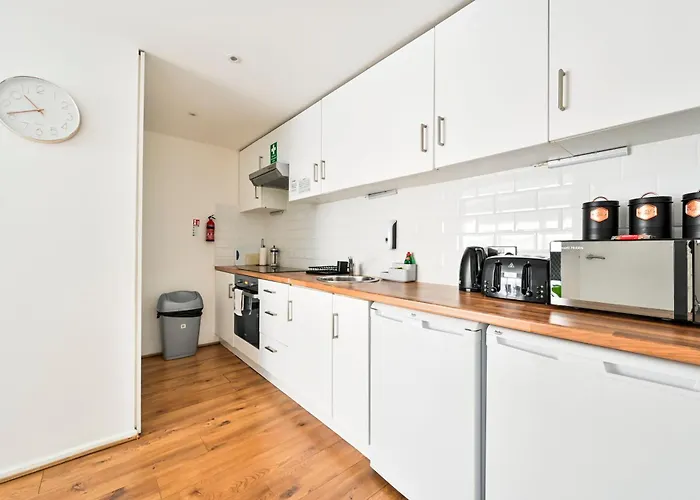 Lovely 2-Bed, Sleeps 6, Near Stratford Station & Abba Voyage,